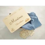 Babaváró doboz gravírozással, takaróval