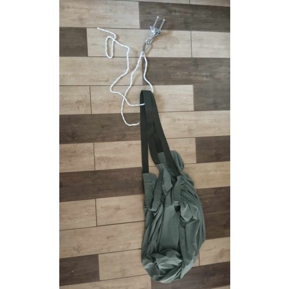 Szenzoros sztreccshinta rögzítővel